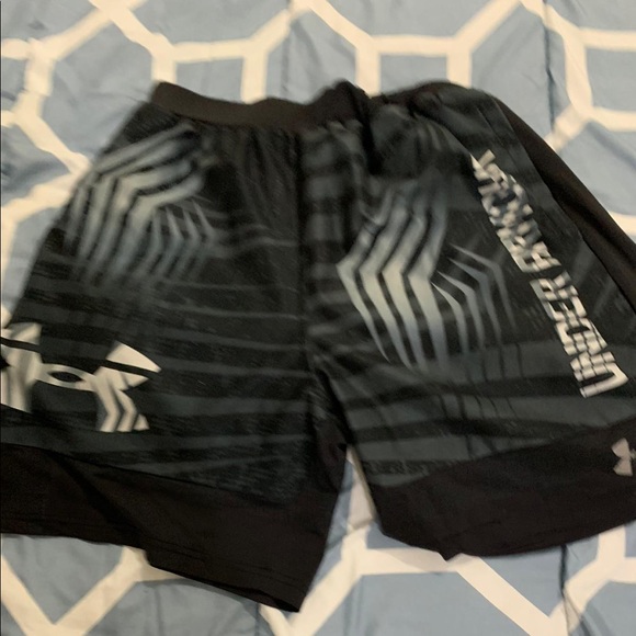 shorts - Picture 2 of 3